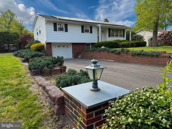 2488 Brookhaven Dr, VINELAND, NJ 08361