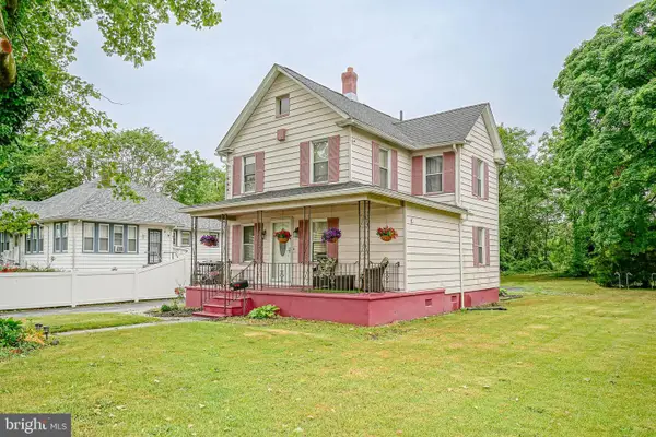 218 W Park Ave, VINELAND, NJ 08360