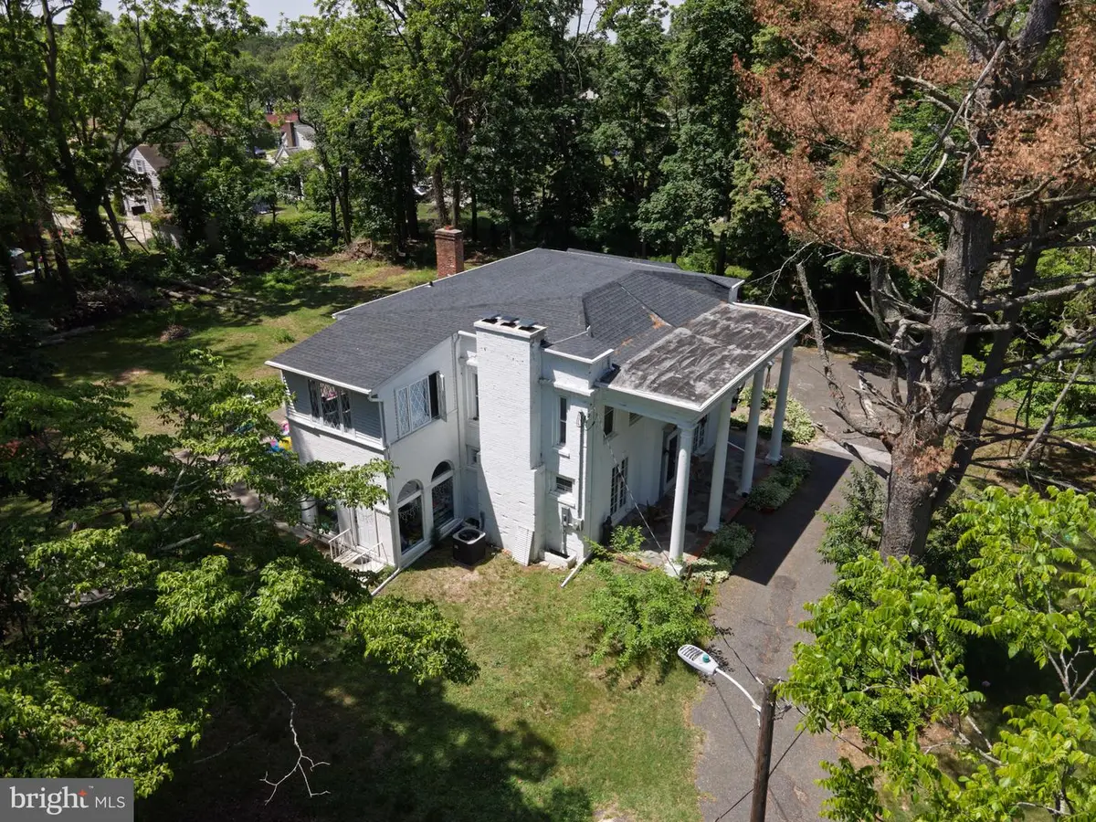 1071 E Park Ave, Vineland, NJ 08360 - #1