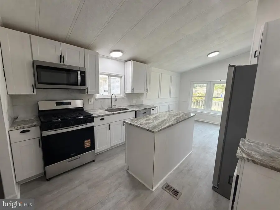 817 E Main St, Millville, NJ 08332 - #2