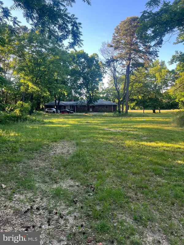 571 And 533 W Sherman Ave, VINELAND, NJ 08360