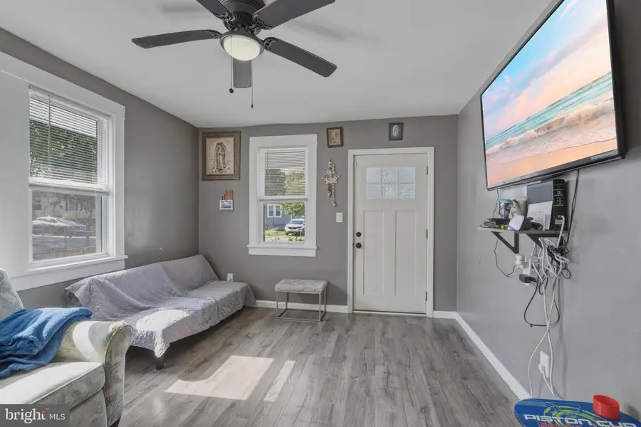 216 W Montrose St, Vineland, NJ 08360 - #3
