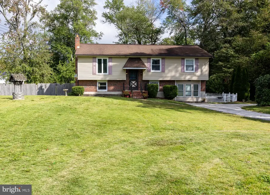 3072 E Landis Ave, Vineland, NJ 08361 - #3