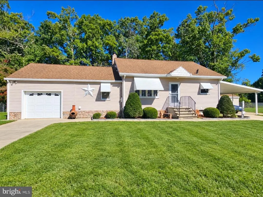 1128 W Park Ave, Vineland, NJ 08360 - #1
