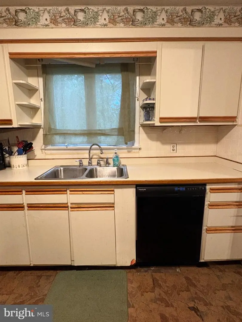 1302 Garry Ave, Vineland, NJ 08361 - #3