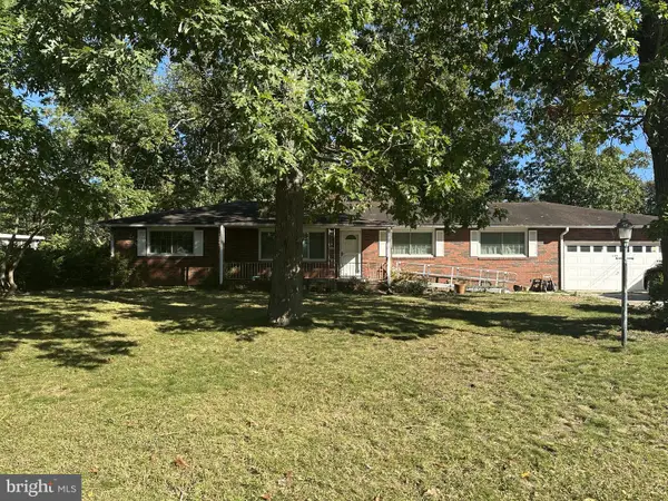 1195 Glenwood Dr, VINELAND, NJ 08361