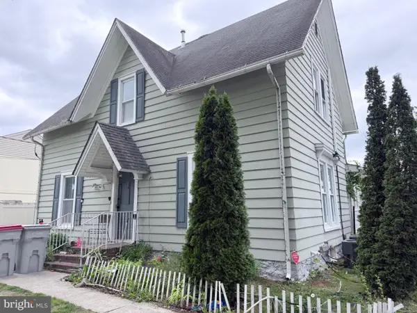 1584 S East Ave, VINELAND, NJ 08360