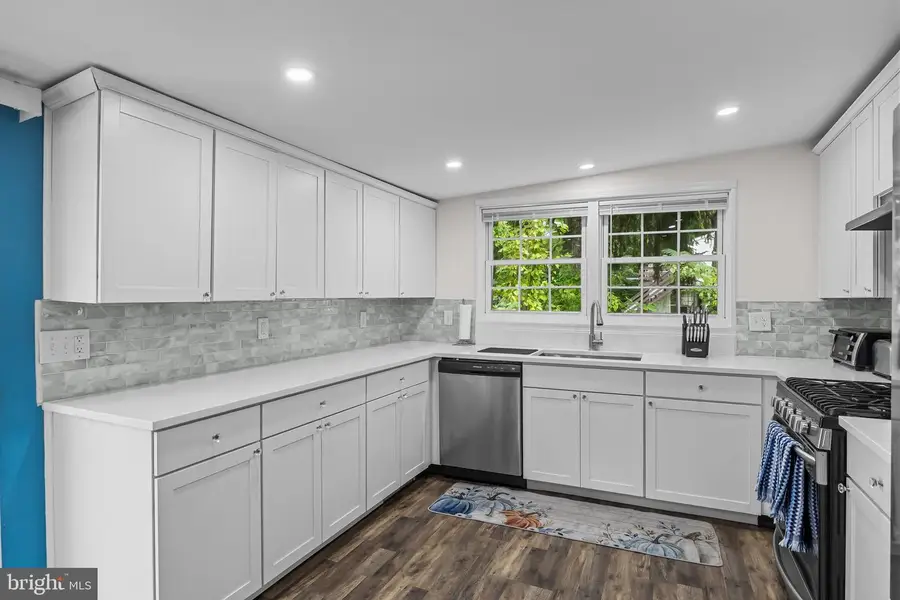 109 E 11th Ave, Pine Hill, NJ 08021 - Image #3