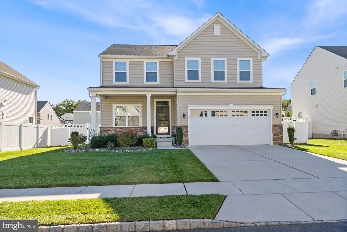 19 Circle Dr, Sicklerville, NJ 08081 - Image #1