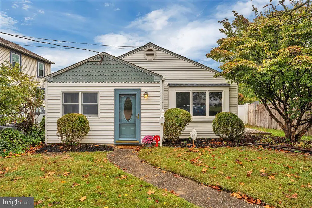 411 Albany Ave, Barrington, NJ 08007 - Image #1