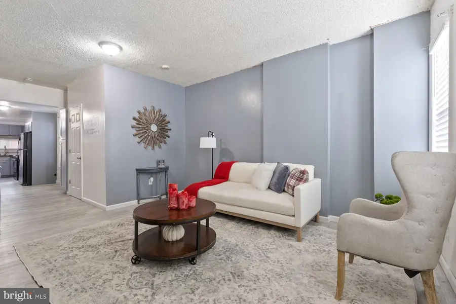 423 Vine St, Camden, NJ 08102 - Image #3