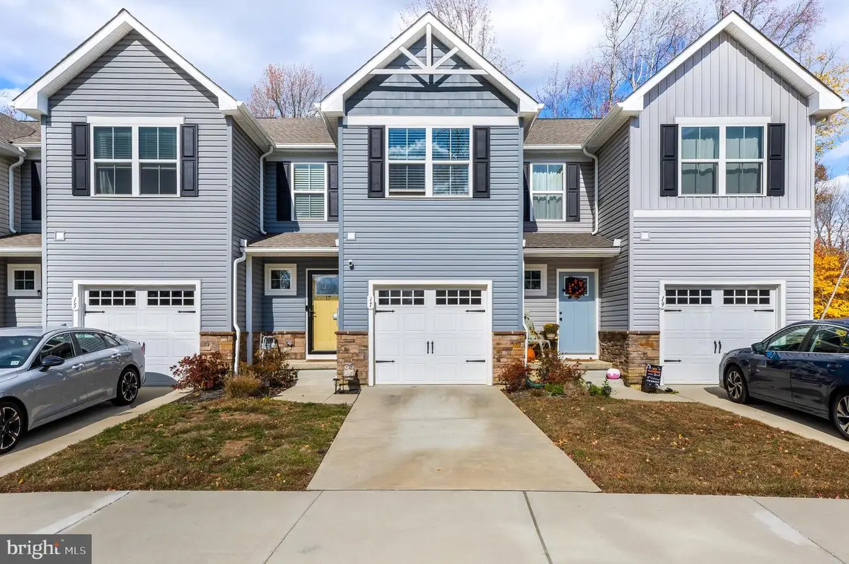 17 Southwind Dr, Blackwood, NJ 08012 - Image #1