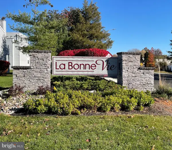 4801 Gina Ct, VOORHEES, NJ 08043