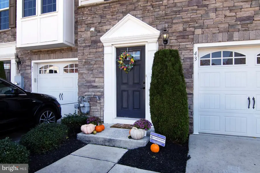 43 Village Green Ln, Sicklerville, NJ 08081 - Image #2
