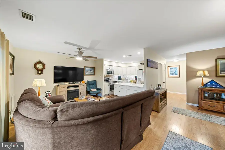 215 Haddonfield Commons, Haddonfield, NJ 08033 - Image #3