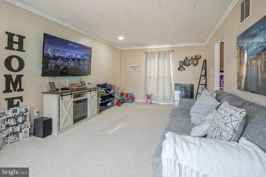 63 Charleston Dr, Sicklerville, NJ 08081 - Image #3