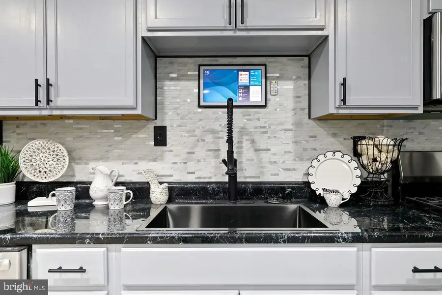 1020 Niagara Rd, Camden, NJ 08104 - Image #3