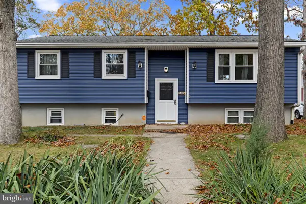 47 E 12th Ave, PINE HILL, NJ 08021