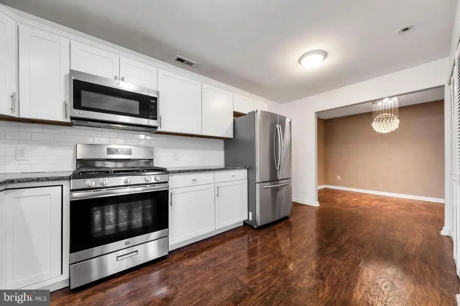 5 S Walnut Cir, West Berlin, NJ 08091 - Image #3