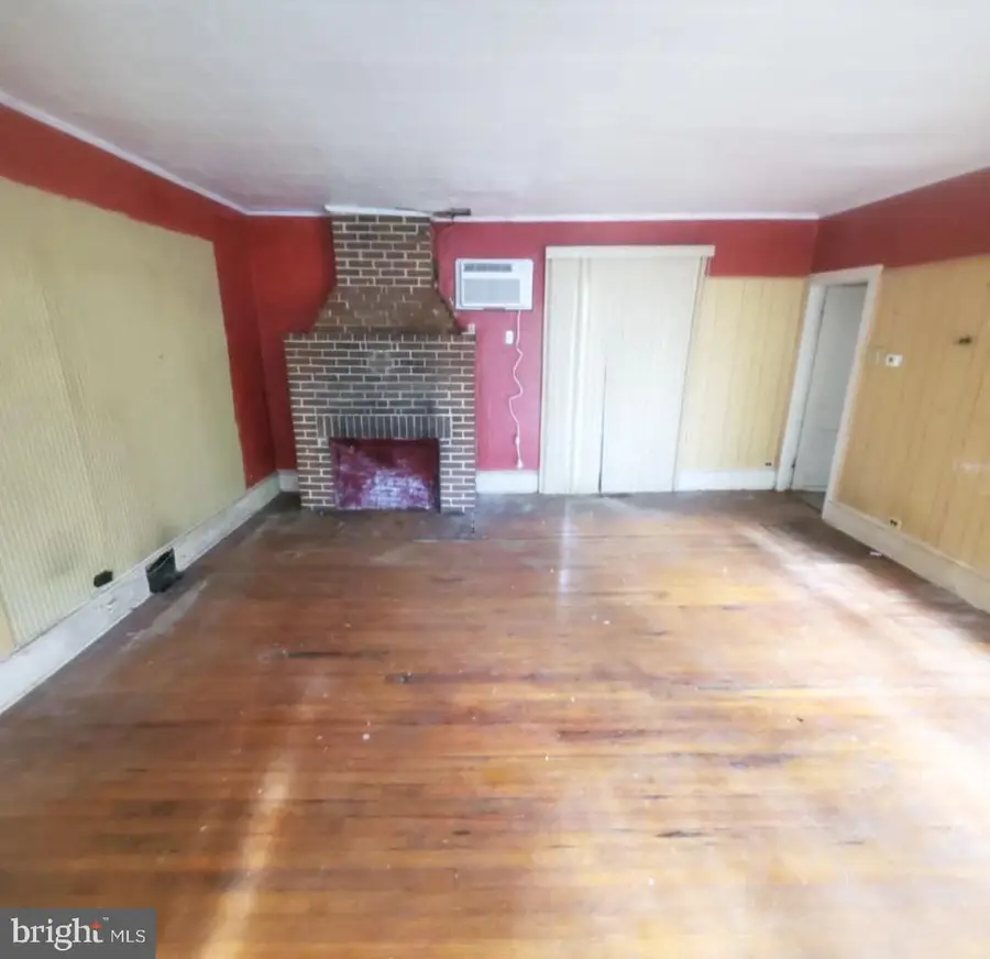 919 Pinelawn Ave, Lindenwold, NJ 08021 - Image #2