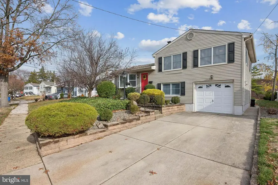 1425 Chestnut Ave, Gloucester City, NJ 08030 - Image #2