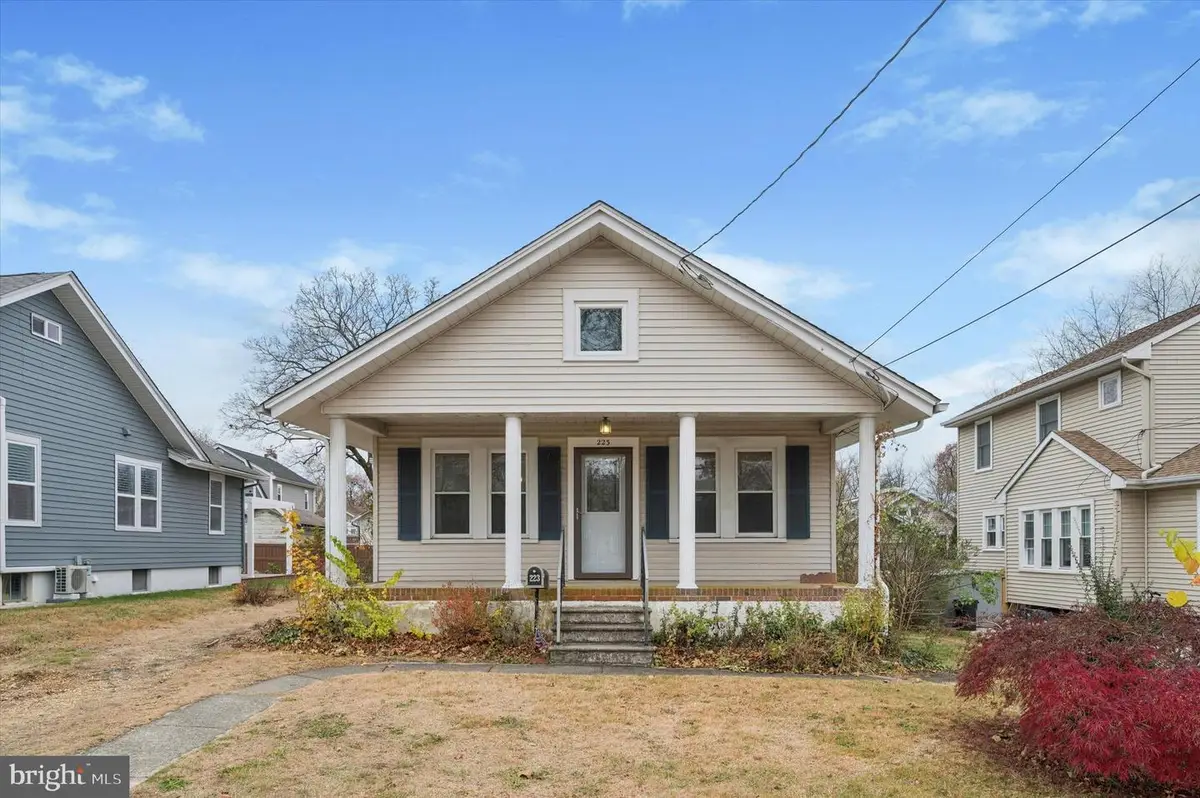 223 Guilford Ave, Westmont, NJ 08108 - Image #1