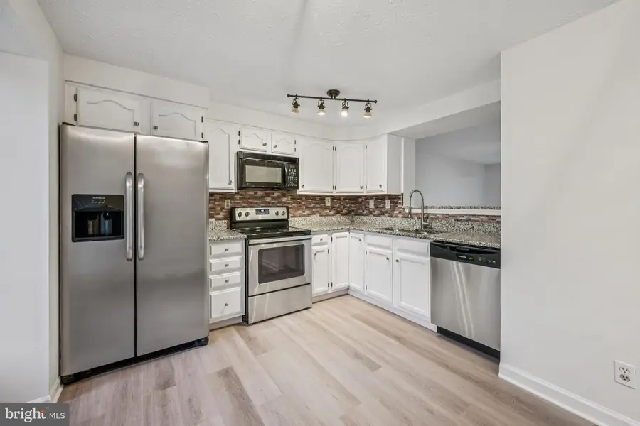 29 Wagon Wheel Dr, Sicklerville, NJ 08081 - Image #3