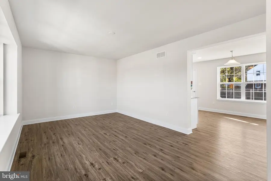 6814 Waldorf Ave, Pennsauken, NJ 08110 - Image #3