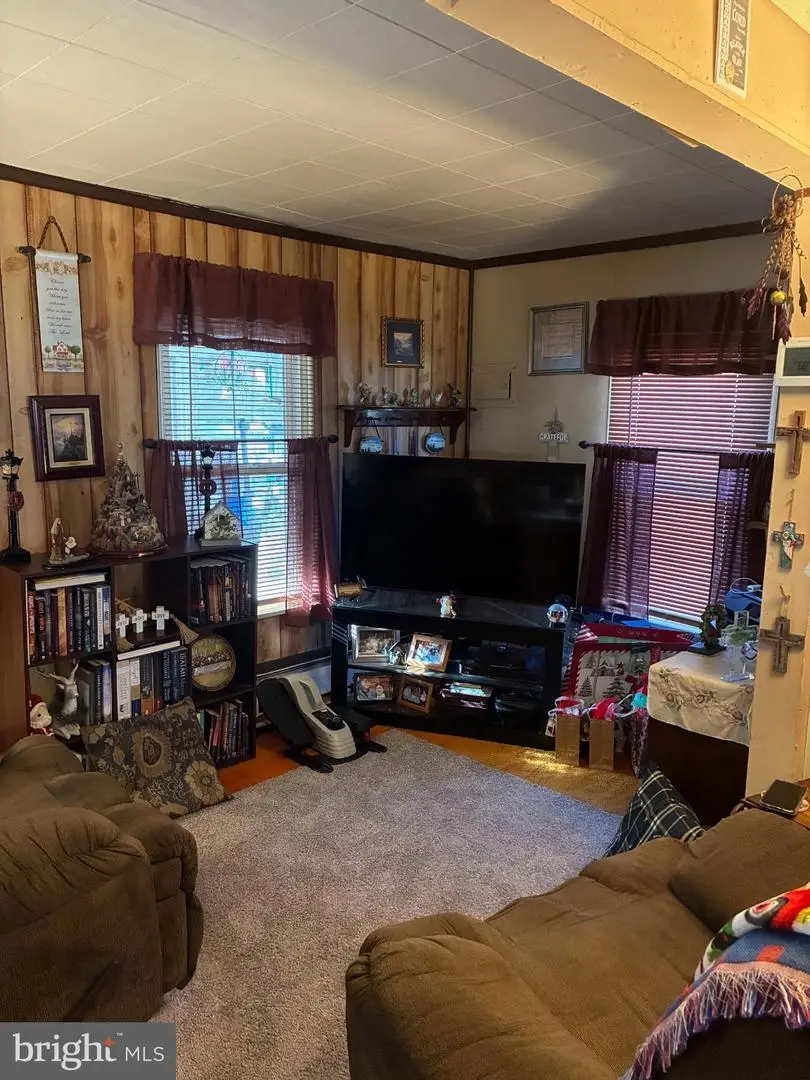 213 W Lake Ave, Blackwood, NJ 08012 - Image #2