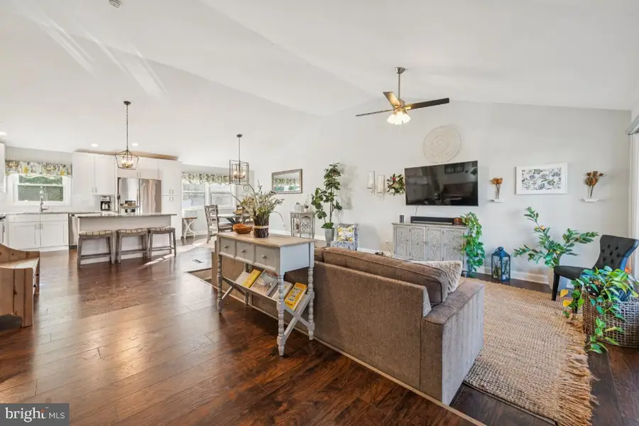 312 Monmouth Dr, Cherry Hill, NJ 08002 - Image #2