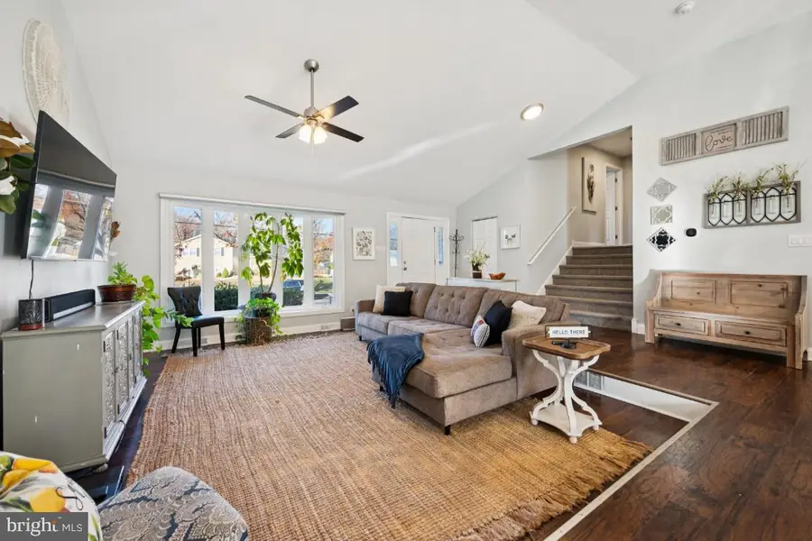 312 Monmouth Dr, Cherry Hill, NJ 08002 - Image #3