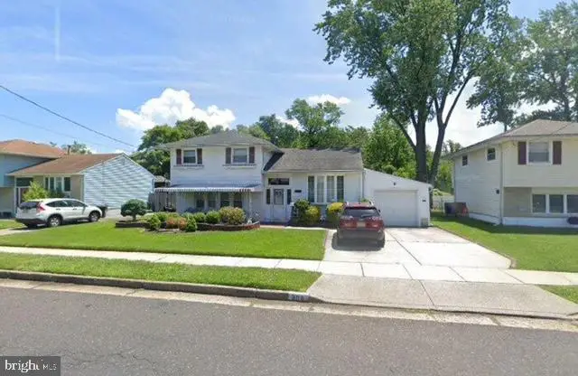 308 Smith Ln, Runnemede, NJ 08078 - Image #1