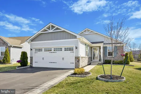 48 Senators Way, BERLIN, NJ 08009