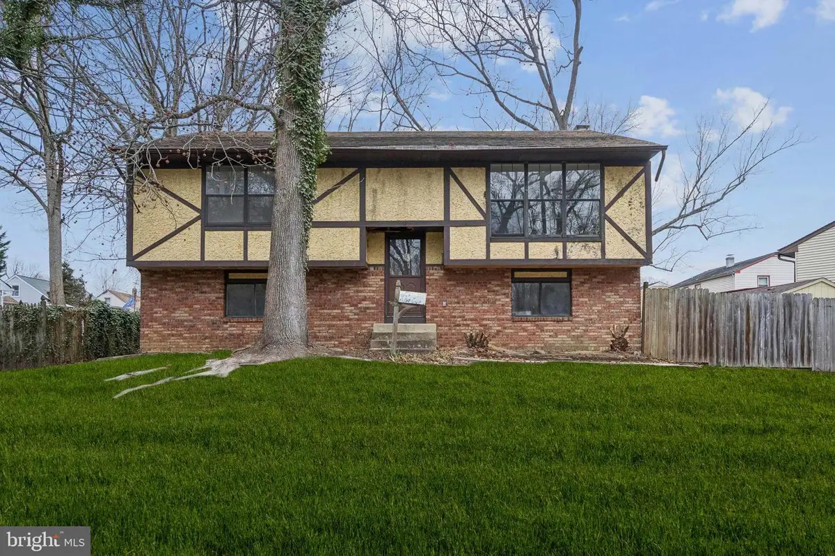 13 Hidden Dr, Lindenwold, NJ 08021 - Image #1