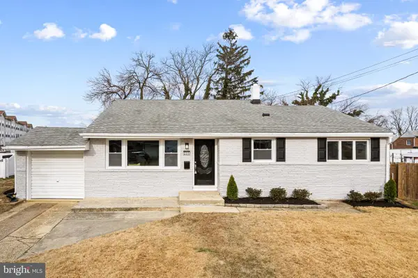 205 Cardinal Dr, BELLMAWR, NJ 08031