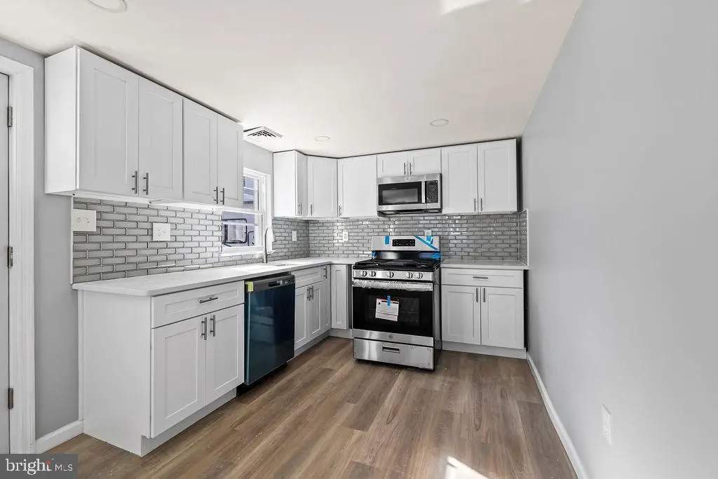 408 W 3rd Ave, Runnemede, NJ 08078 - Image #1