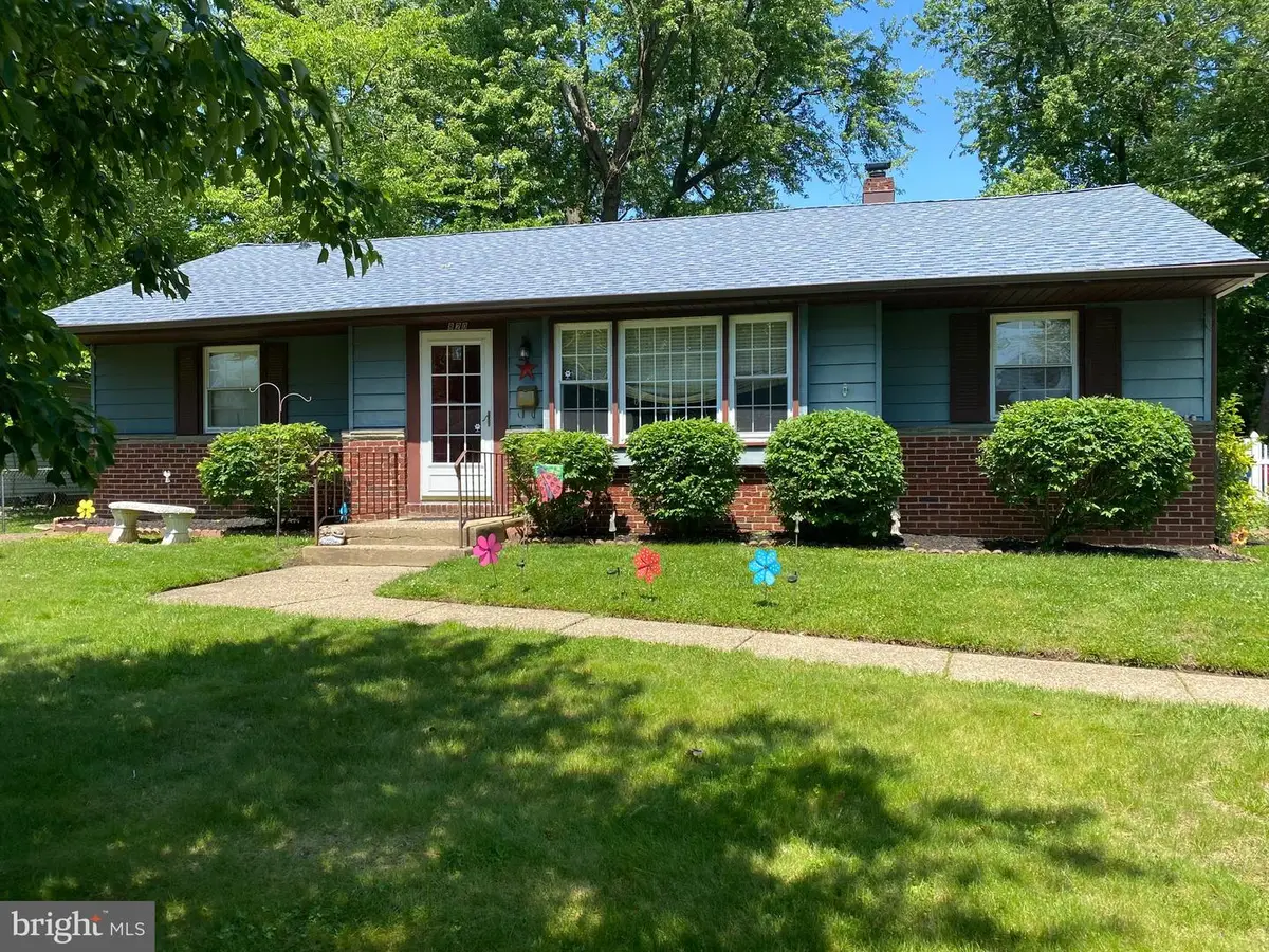 820 Beverly Dr, Somerdale, NJ 08083 - Image #1