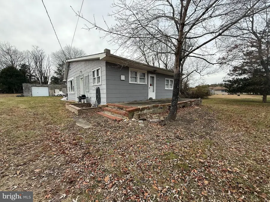 139 Cedar St, Hammonton, NJ 08037 - Image #2