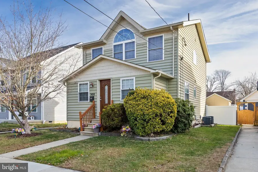 302 Austin Ave, Barrington, NJ 08007 - Image #2