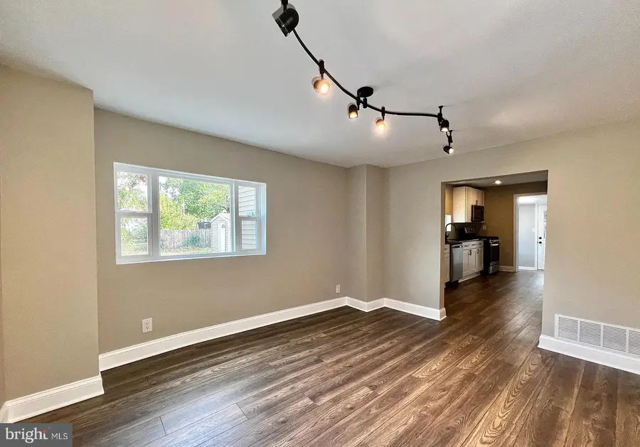 516 10th Ave, Lindenwold, NJ 08021 - Image #2