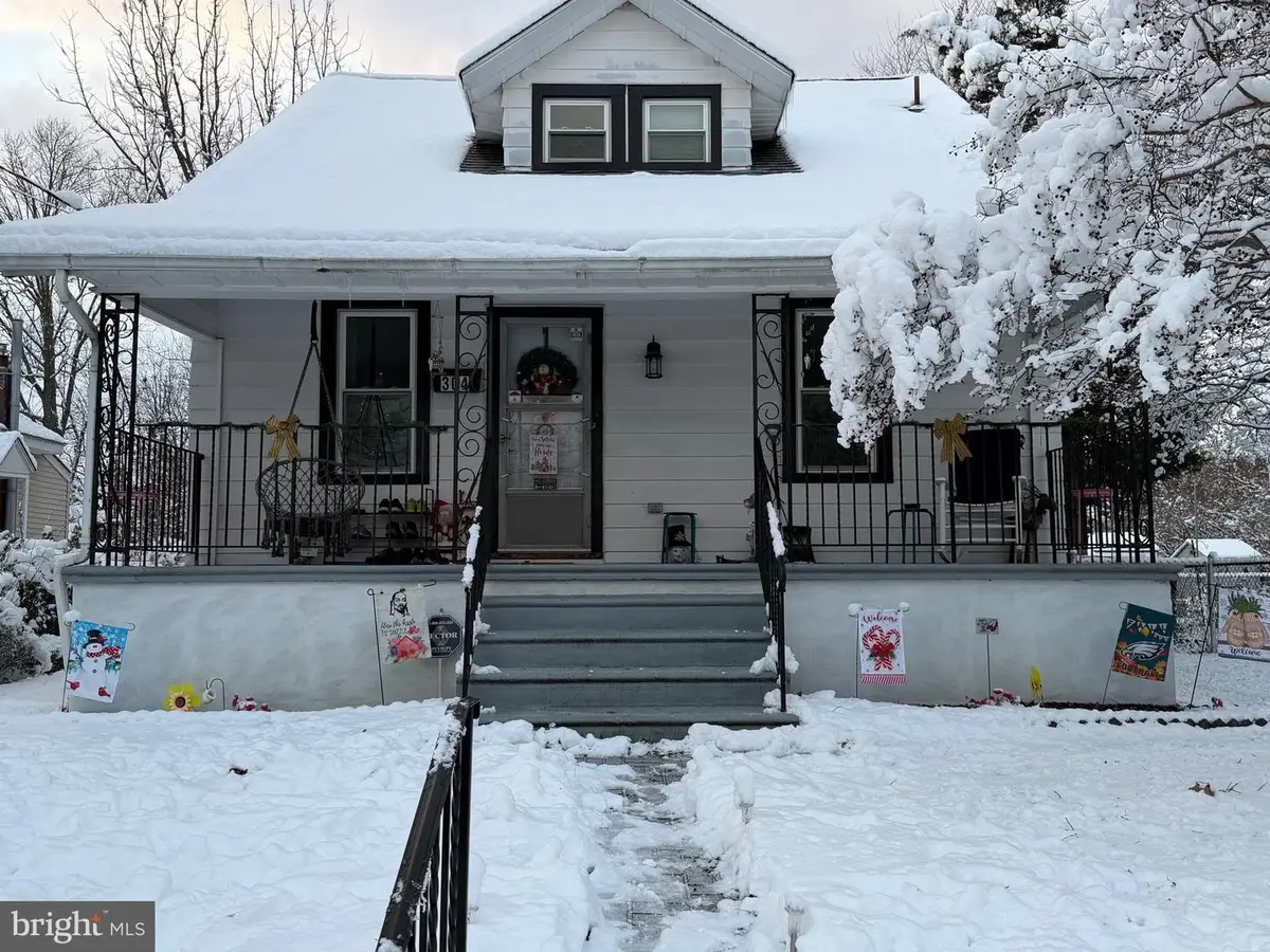 304 E Linden Ave, Lindenwold, NJ 08021 - Image #1