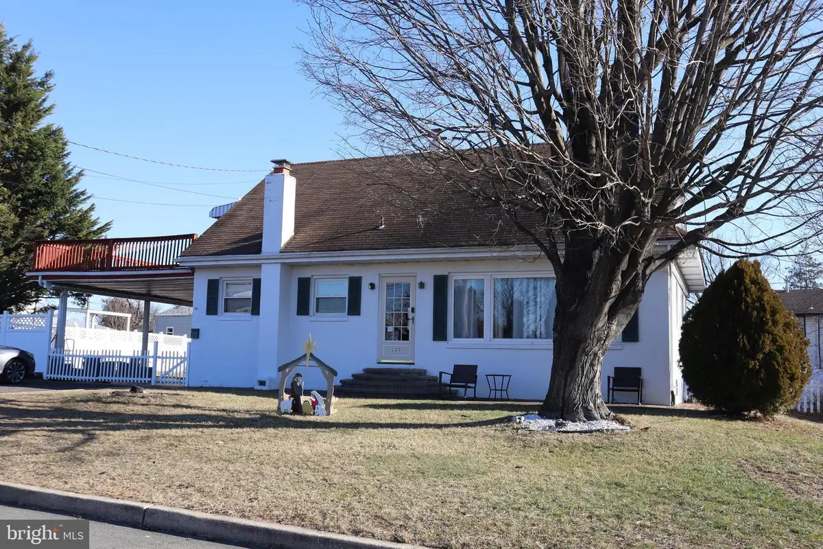 121 Patterson Ave, Bellmawr, NJ 08031 - Image #1