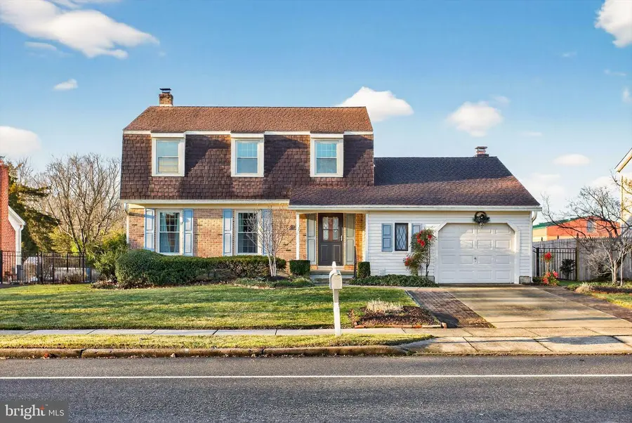 32 Roberts Dr, Somerdale, NJ 08083 - Image #2