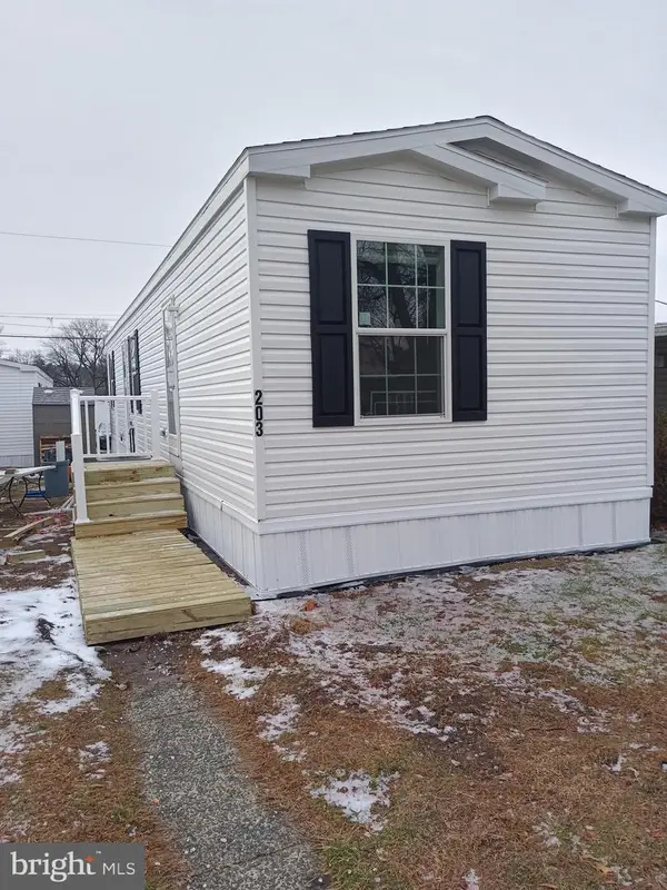 1405 Farrell Ave #203, CHERRY HILL, NJ 08002