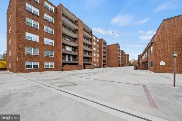 215 Haddonfield Commons #215, HADDONFIELD, NJ 08033