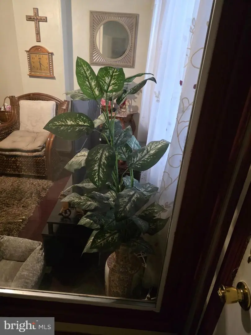 621 Henry St, Camden, NJ 08103 - Image #2