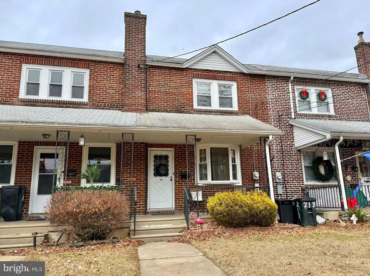 211 E Clinton Ave, Oaklyn, NJ 08107 - Image #1