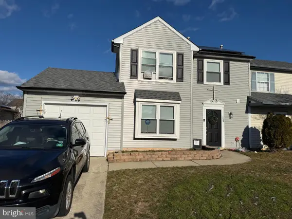 16 Cherry Grove Ln, SICKLERVILLE, NJ 08081