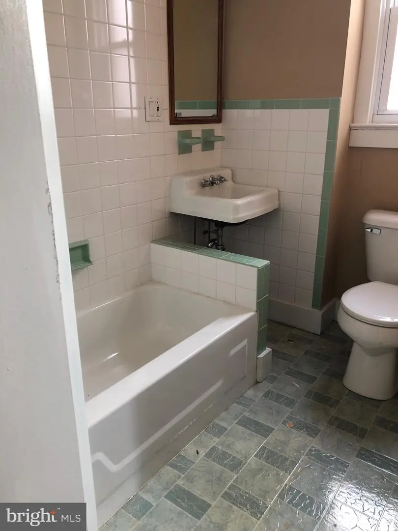 320 Powell St, Gloucester City, NJ 08030 - Image #3