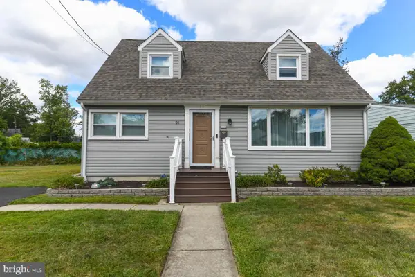 21 Hiawatha Rd, SOMERDALE, NJ 08083